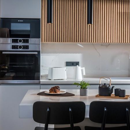 Relaxo Collection Luxury Suites In The Heart Of Heraklion Екстериор снимка
